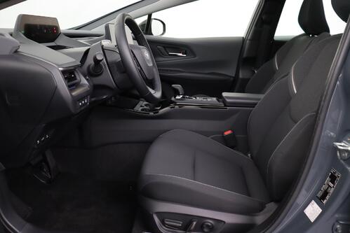 TOYOTA Prius 2.0i PHEV CVT + GPS + CAMERA + PDC + CRUISE (ACC) + PANO + ALU 