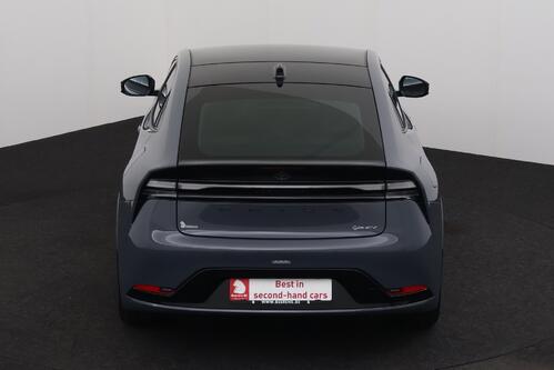 TOYOTA Prius 2.0i PHEV CVT + GPS + CAMERA + PDC + CRUISE (ACC) + PANO + ALU 