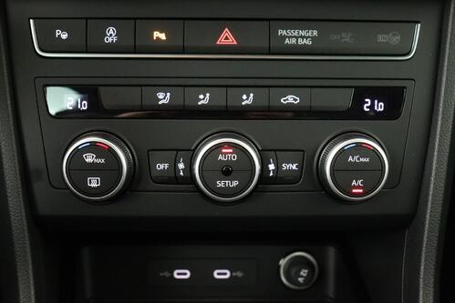 SEAT Ateca MOVE! 1.0 TSI + GPS + CARPLAY + CAMERA + PDC + CRUISE + ALU 