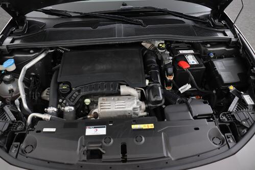 PEUGEOT 308 SW 1.2 PURETECH + CARPLAY + GPS + PDC + CRUISE + ALU 