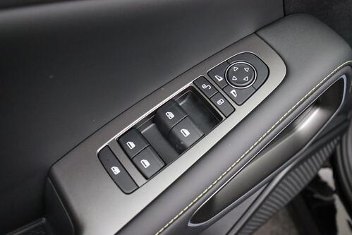 BYD ATTO 2 ACTIVE 45kWh + A/T + CARPLAY + CAMERA + CRUISE(ACC) + PANO DAK + ALU 17