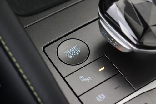 BYD ATTO 2 ACTIVE 45kWh + A/T + CARPLAY + CAMERA + CRUISE(ACC) + PANO DAK + ALU 17