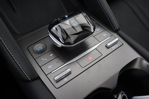 BYD ATTO 2 ACTIVE + A/T + CARPLAY + LEDER + CAMERA + CRUISE(ACC) + PANO DAK + ALU 