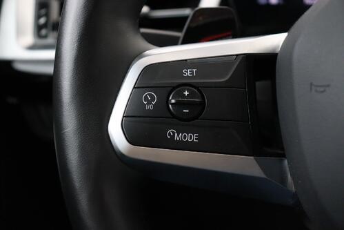 BMW iX1 20 e-DRIVE M-SPORT 66.5 kWh + A/T + GPS + CAMERA + LEDER/ALCANTARA + PDC + CRUISE + PANO DAK + ALU 19