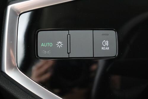 AUDI Q3 *SPORTBACK 35 1.5TFSI + GPS + LEDER + CAMERA + PDC + CRUISE + OPEN DAK + ALU 18