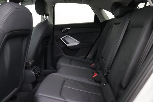 AUDI Q3 *SPORTBACK 35 1.5TFSI + GPS + LEDER + CAMERA + PDC + CRUISE + OPEN DAK + ALU 18