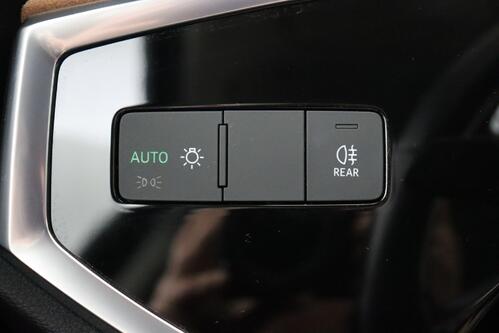 AUDI Q3 *SPORTBACK S-LINE 45 1.4TFSI-e S-TRONIC  COMBINEERT 245 PK + GPS + LEDER + PDC + ALU 18