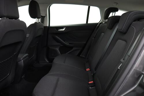 FORD Focus *CLIPPER CONNECTED 1.0i ECOBOOST + GPS + CAMERA + PDC + CRUISE + ALU 16