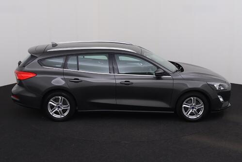 FORD Focus *CLIPPER CONNECTED 1.0i ECOBOOST + GPS + CAMERA + PDC + CRUISE + ALU 16