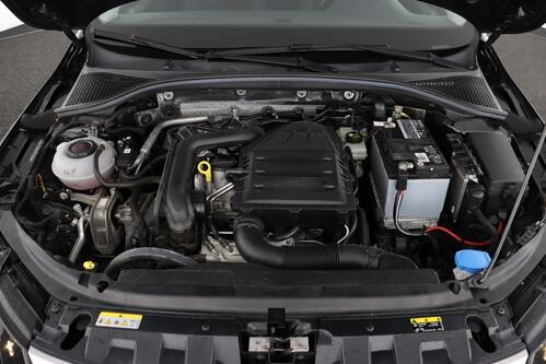 SKODA Octavia COMBI AMBITION 1.0TSI GREENTEC + GPS + CARPLAY + PDC + CRUISE(ACC) + ALU