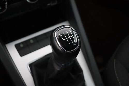 SKODA Octavia COMBI AMBITION 1.0TSI GREENTEC + GPS + CARPLAY + PDC + CRUISE(ACC) + ALU