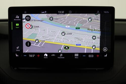 SKODA Enyaq iV 80 82 kWh + A/T + GPS + LEDER + CARPLAY + CAMERA + PDC + PANO DAK + CRUISE(ACC) + ALU