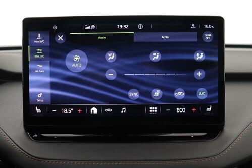 SKODA Enyaq iV 80 82 kWh + A/T + GPS + LEDER + CARPLAY + CAMERA + PDC + PANO DAK + CRUISE(ACC) + ALU