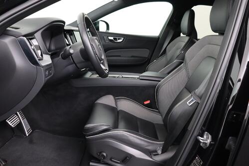 VOLVO XC60 2.0 B4 R-DESIGN  GEARTRONIC + GPS + HALF/ LEDER + CAMERA + PDC + CRUISE + ALU + TREKHAAK 