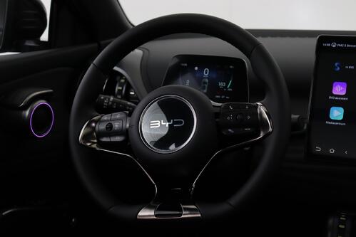 BYD ATTO 3 DESIGN 60.5 kWh + A/T + LEDER + CARPLAY + CAMERA + PDC + CRUISE(ACC) + ALU 18