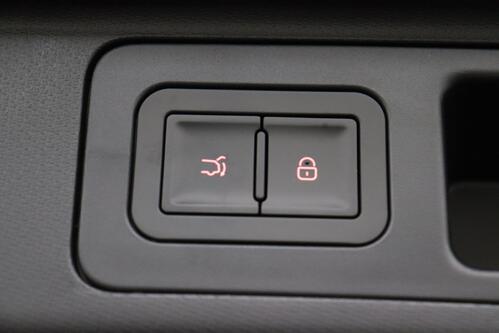 BYD ATTO 3 DESIGN 60.5 kWh + A/T + LEDER + CARPLAY + CAMERA + PDC + CRUISE(ACC) + ALU 18