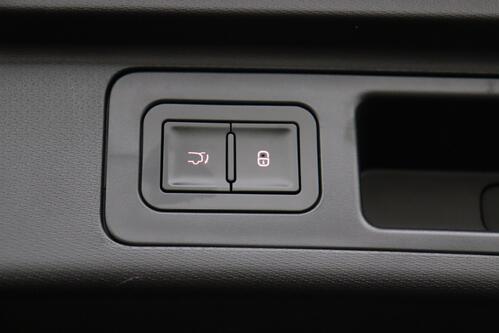 BYD ATTO 3 DESIGN + A/T + CARPLAY + LEDER + CAMERA + PDC + CRUISE(ACC) + PANO DAK + ALU 18