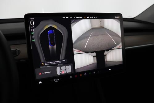 TESLA Model Y LONG RANGE DUAL MOTOR AWD 78.8 kWh + A/T + GPS + LEDER + CAMERA + PANO DAK + CRUISE + ALU 19