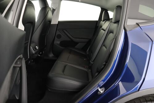 TESLA Model Y LONG RANGE DUAL MOTOR AWD 78.8 kWh + A/T + GPS + LEDER + CAMERA + PANO DAK + CRUISE + ALU 19
