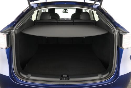 TESLA Model Y LONG RANGE DUAL MOTOR AWD 78.8 kWh + A/T + GPS + LEDER + CAMERA + PANO DAK + CRUISE + ALU 19