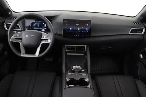 BYD ATTO 2 ACTIVE + A/T + CARPLAY + CAMERA + CRUISE + PANO + LEDER + ALU