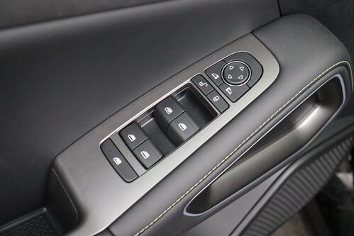 BYD ATTO 2 ACTIVE + A/T + CARPLAY + CAMERA + CRUISE + PANO + LEDER + ALU