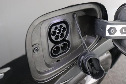 BYD ATTO 2 ACTIVE + A/T + CARPLAY + CAMERA + CRUISE + PANO + LEDER + ALU