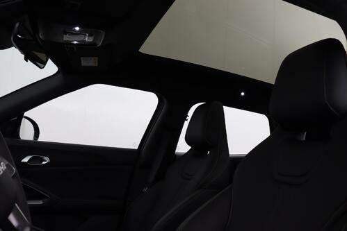 BYD ATTO 2 ACTIVE + A/T + CARPLAY + CAMERA + CRUISE + PANO + LEDER + ALU