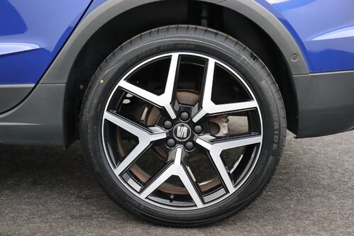 SEAT Arona FR 1.0 TFSI DSG + CARPLAY + PDC + CRUISE(ACC) + ALU 18