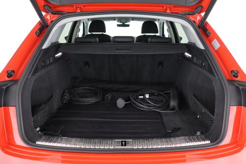 AUDI e-tron 55 QUATTRO S-LINE 95 kWh + A/T + GPS + LEDER + CARPLAY + CAMERA + PDC + CRUISE(ACC) + ALU 20 + TREKHAAK 