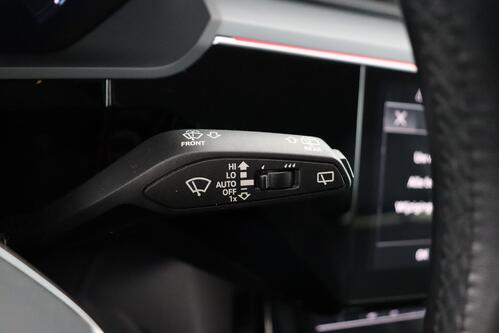 AUDI e-tron 55 QUATTRO S-LINE 95 kWh + A/T + GPS + LEDER + CARPLAY + CAMERA + PDC + CRUISE(ACC) + ALU 20 + TREKHAAK 