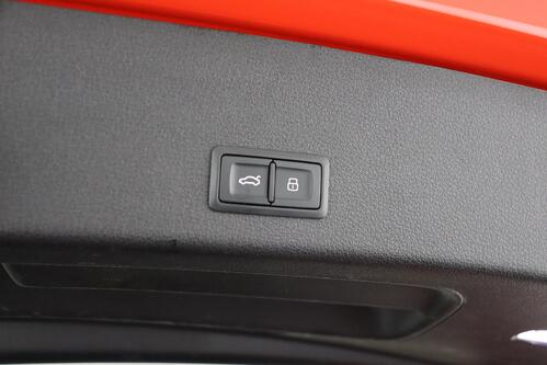 AUDI e-tron 55 QUATTRO S-LINE 95 kWh + A/T + GPS + LEDER + CARPLAY + CAMERA + PDC + CRUISE(ACC) + ALU 20 + TREKHAAK 