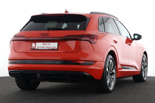 AUDI e-tron 55 QUATTRO S-LINE 95 kWh + A/T + GPS + LEDER + CARPLAY + CAMERA + PDC + CRUISE(ACC) + ALU 20 + TREKHAAK 
