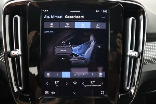 VOLVO XC40 P8 R-DESIGN RECHARGE AWD 78 kWh + CARPLAY + GPS + PDC + CRUISE (ACC) + HALF-LEDER + ALU 20