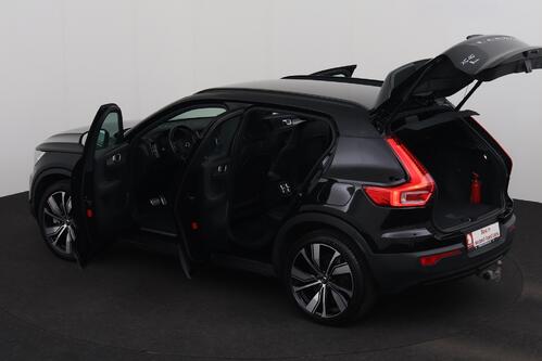 VOLVO XC40 P8 R-DESIGN RECHARGE AWD 78 kWh + CARPLAY + GPS + PDC + CRUISE (ACC) + HALF-LEDER + ALU 20