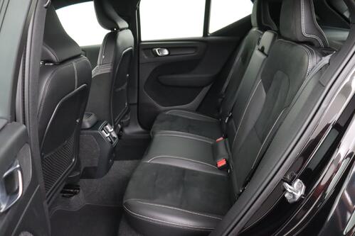 VOLVO XC40 P8 R-DESIGN RECHARGE AWD 78 kWh + CARPLAY + GPS + PDC + CRUISE (ACC) + HALF-LEDER + ALU 20