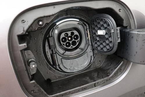 MERCEDES-BENZ B 250 e BUSINESS SOLUTION iA PHEV + GPS + LEDER + CAMERA + PDC + PANO DAK + CRUISE + ALU 17