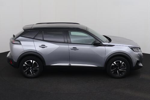 PEUGEOT 2008 e GT 50 kWh + A/T + GPS + CARPLAY + HALF/LEDER + CAMERA + PDC + CRUISE + ALU 17