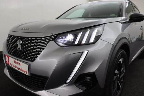 PEUGEOT 2008 e GT 50 kWh + A/T + GPS + CARPLAY + HALF/LEDER + CAMERA + PDC + CRUISE + ALU 17