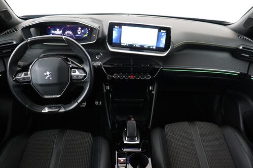 PEUGEOT 2008 e GT 50 kWh + A/T + GPS + CARPLAY + HALF/LEDER + CAMERA + PDC + CRUISE + ALU 17