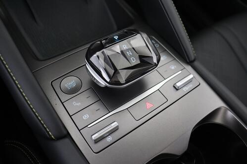 BYD ATTO 2 ACTIVE + A/T + CARPLAY + LEDER + CAMERA + PANO DAK + CRUISE(ACC) + ALU 