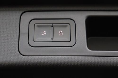 BYD ATTO 3 DESIGN 60.5 KwH + CARPLAY + CAMERA + PDC + CRUISE + PANO + LEDER + ALU 