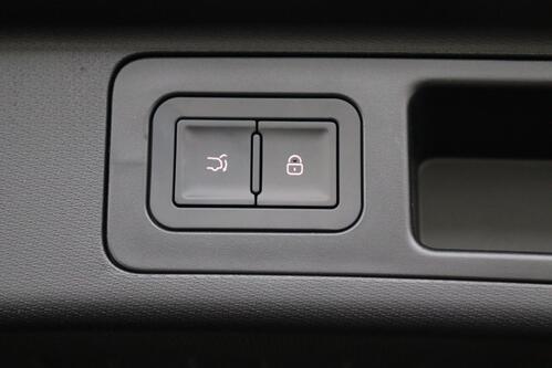 BYD ATTO 3 DESIGN 60.5 KwH + A/T + LEDER + CARPLAY + CAMERA + PDC + PANO DAK + CRUISE(ACC) + ALU 18