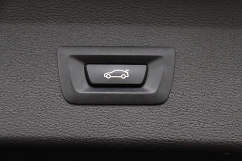 BMW X1 xDRIVE25e iA  PHEV COMBINEERT 220PK + GPS + CAMERA + PDC + CRUISE + ALU 18