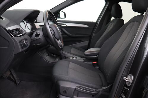 BMW X1 xDRIVE25e iA  PHEV COMBINEERT 220PK + GPS + CAMERA + PDC + CRUISE + ALU 18