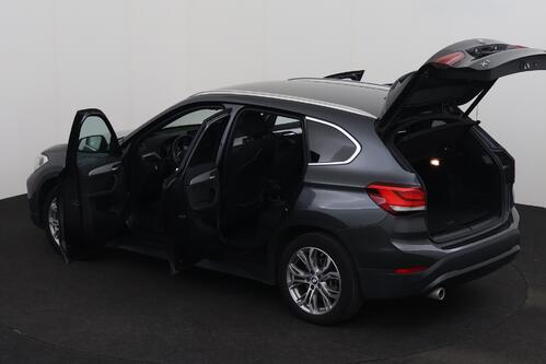 BMW X1 xDRIVE25e iA  PHEV COMBINEERT 220PK + GPS + CAMERA + PDC + CRUISE + ALU 18