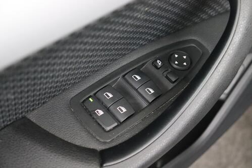 BMW X1 xDRIVE25e iA  PHEV COMBINEERT 220PK + GPS + CAMERA + PDC + CRUISE + ALU 18