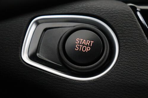 BMW X1 xDRIVE25e iA  PHEV COMBINEERT 220PK + GPS + CAMERA + PDC + CRUISE + ALU 18