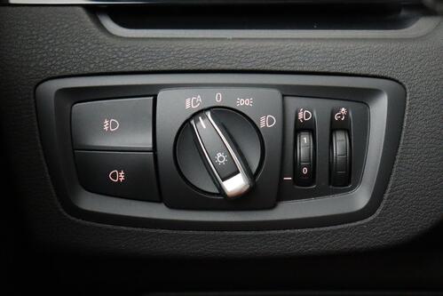 BMW X1 xDRIVE25e iA  PHEV COMBINEERT 220PK + GPS + CAMERA + PDC + CRUISE + ALU 18