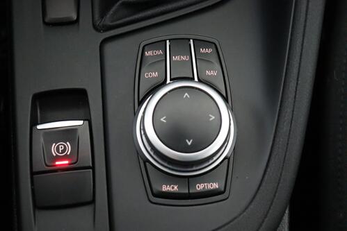 BMW X1 xDRIVE25e iA  PHEV COMBINEERT 220PK + GPS + CAMERA + PDC + CRUISE + ALU 18